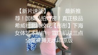 大红唇子长发美女主播 身材丰满 微露脸 床上道具插逼自慰秀 假JJ骑乘 来回抽插呻吟 后入式插 非常诱人