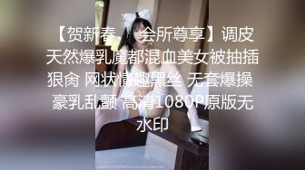 【新片速遞】  浓眉大眼无美颜的妹子，搔首弄姿道具插嘴，特写掰穴黑木耳蝴蝶逼扒开里面很粉