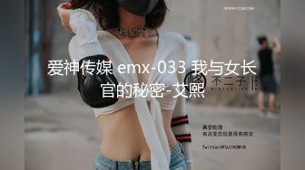 95年小姐姐舔鸡巴，含的十分悉心到位