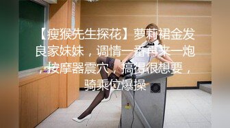  爆乳眼镜小美女 抽插小嘴活一流 怼入小穴爆操 无毛骚穴尽情大力输出 美女很耐操