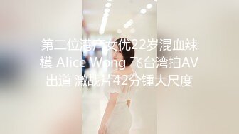 【新片速遞 】 轻熟女美少妇露脸自慰，和网民们撩骚，近景特写掰开粉嫩小穴